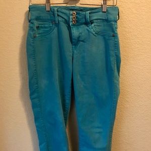 Torrid brand turquoise crop jeans!